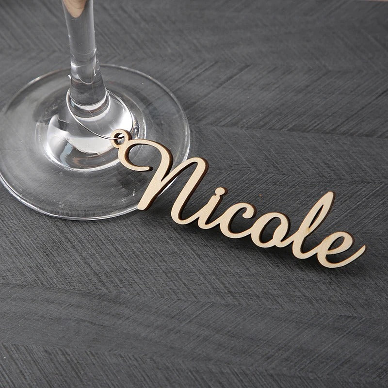 Marque-place de verre en bois personnalisé avec prénom pour mariage et réception