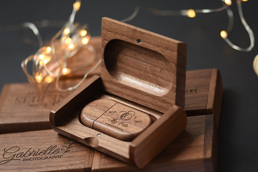 Coffret clé usb 3.0 bois noyer érable rose bambou personnalisable personnalisé logo prénom entreprise cadeau high tech anniversaire film mp3 photo fichier renouvelable écologique responsable environnement - lebois-eco.com