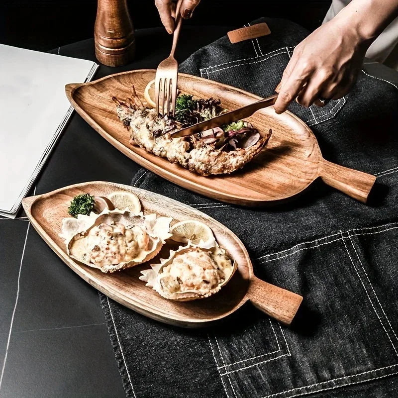 Assiette plateau bois style japonais présentation dressage table restaurant poisson sushi maki california rolls dessert repas fromage écologique durable - lebois-eco.com