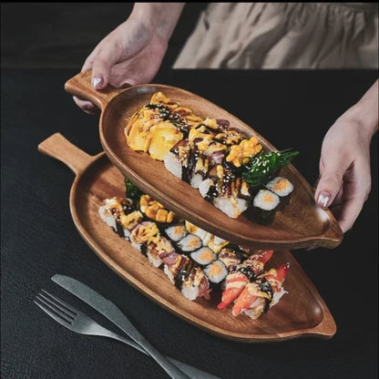 Assiette plateau bois style japonais présentation dressage table restaurant poisson sushi maki california rolls dessert repas fromage écologique durable - lebois-eco.com