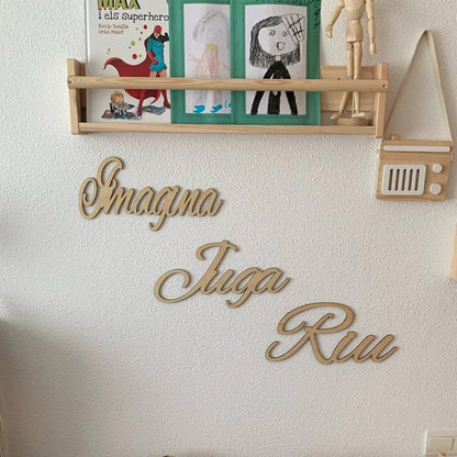 Logo bois personnalisable nom prénom découpe laser custom chambre enfant entreprise cadeau noël mariage art déco écologique renouvelable durable - lebois-eco.com