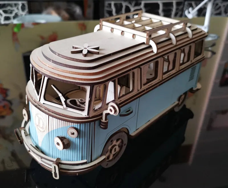 Maquette modélisme bois camping car van Volkswagen jouet do it yourself assemblage construction fait main cadeau noël enfant adolescent adulte durable écologique - lebois-eco.com