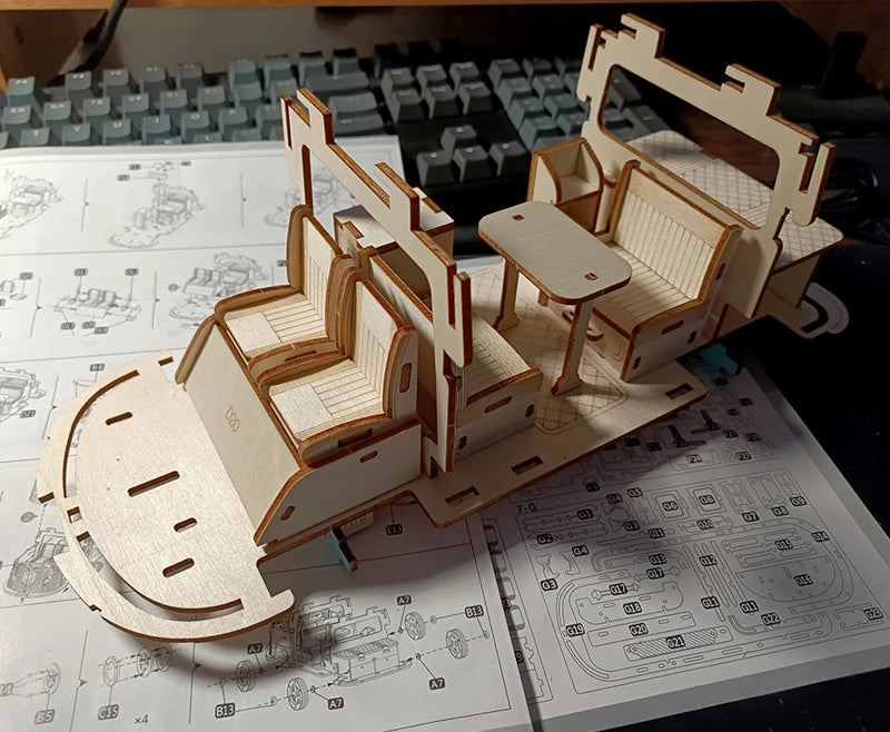 Maquette modélisme bois camping car van Volkswagen jouet do it yourself assemblage construction fait main cadeau noël enfant adolescent adulte durable écologique - lebois-eco.com