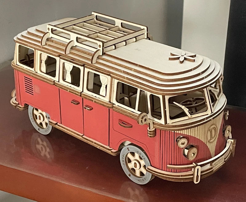 Maquette modélisme bois camping car van Volkswagen jouet do it yourself assemblage construction fait main cadeau noël enfant adolescent adulte durable écologique - lebois-eco.com