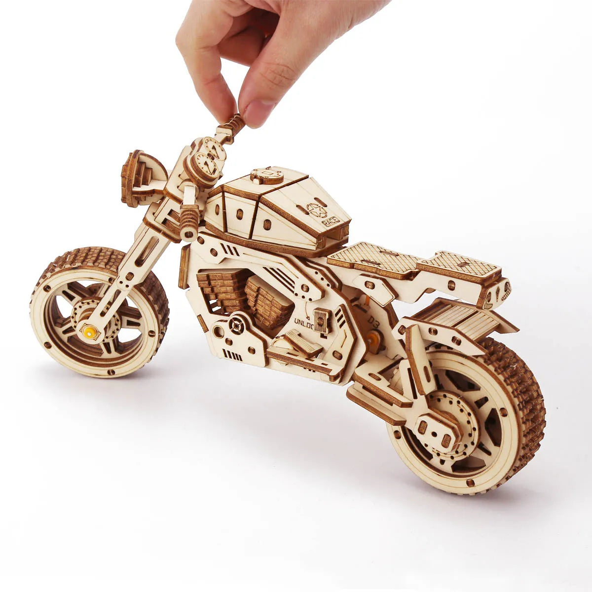 Maquette modélisme bois moto harley davidson sport jouet do it yourself assemblage construction fait main cadeau noël enfant adolescent adulte durable écologique - lebois-eco.com