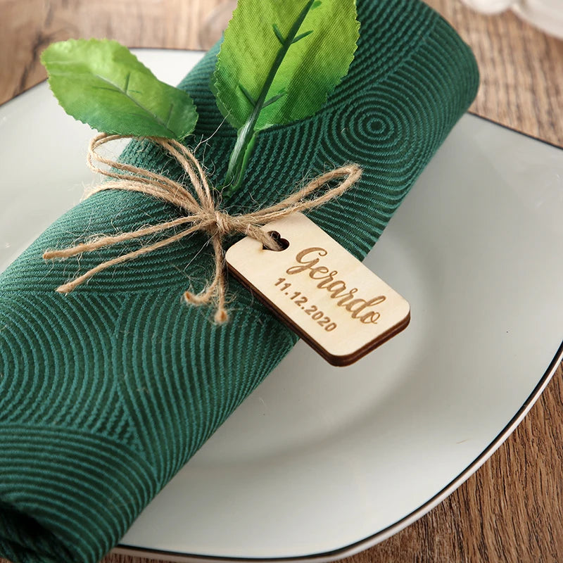 Marque-place / porte-nom de table simple en bois personnalisable