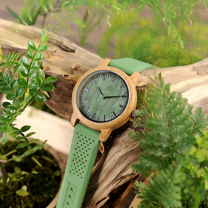 Montre bois bambou quartz homme femme modèle unisexe bracelet silicone vert cadeau original anniversaire mariage tendance intemporel écologique durable - lebois-eco.com