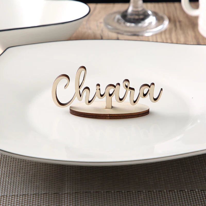 Porte nom marque place 3D bois personnalisable prénoms noms découpe laser décoration ornement table mariage événement réception fête anniversaire durable écologique - lebois-eco.com