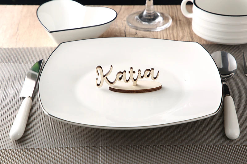 Porte nom marque place 3D bois personnalisable prénoms noms découpe laser décoration ornement table mariage événement réception fête anniversaire durable écologique - lebois-eco.com
