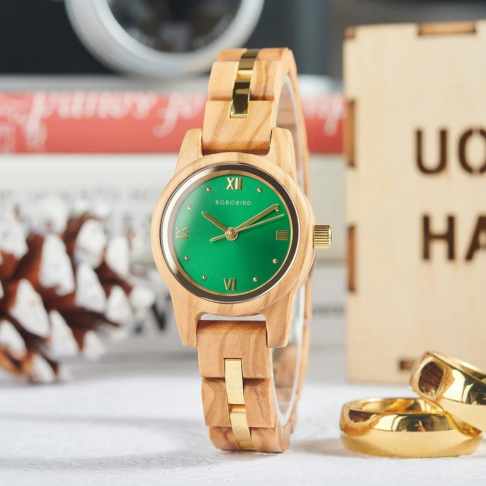 Montre en bois pour femme au style naturel et élégant
