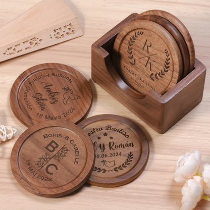 Set de sous-verres en bois personnalisés gravés au prénom ou logo – coffret de 6 pièces artisanales.