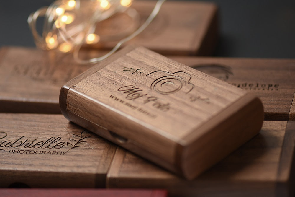 Coffret clé usb 3.0 bois noyer érable rose bambou personnalisable personnalisé logo prénom entreprise cadeau high tech anniversaire film mp3 photo fichier renouvelable écologique responsable environnement - lebois-eco.com