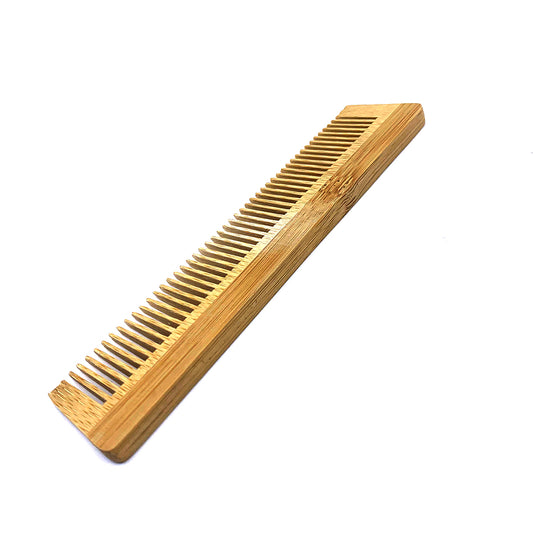 Peigne bambou naturel hygiène cheveux coupe santé soin cuir chevelu coiffeur coiffure salle de bain environnement écologie renouvelable responsable - lebois-eco.com