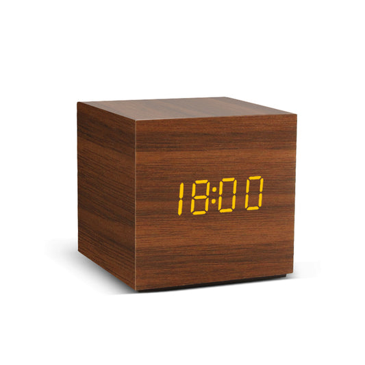 Réveil horloge digital bois LED commande vocal USB batterie AAA bureau dormir chambre coucher alarm clock environnement écologie responsable renouvelable - lebois-eco.com